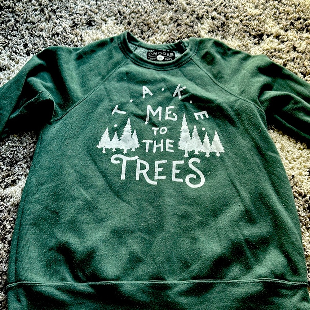 Graphic crew neck